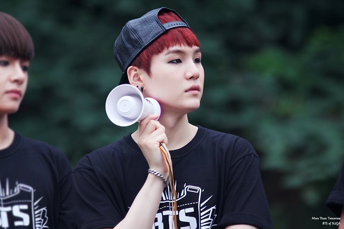 yoongi’s red choppy bangs — a thread