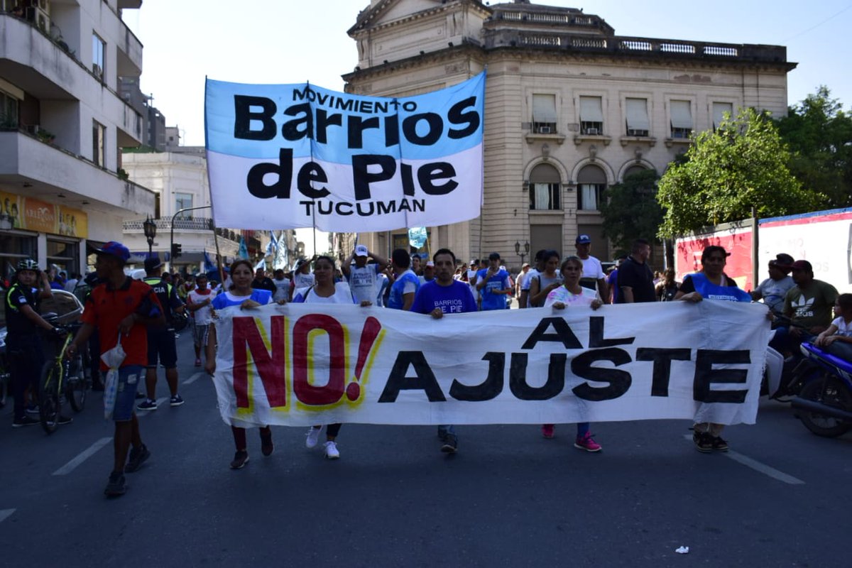 ldsterrituc's tweet photo. Si en la situación crítica que vive Tucumán por el #Covid_19 , con un aumento duro de la pobreza por la parálisis del cuenta propismo el @GobiernoTucuman no valora esfuerzo de los trabajadores de la Economía Popular es una injusticia total . 
#ConElHambreNoSeJuega 
#AlertaYa https://t.co/HQPWjHRH8l