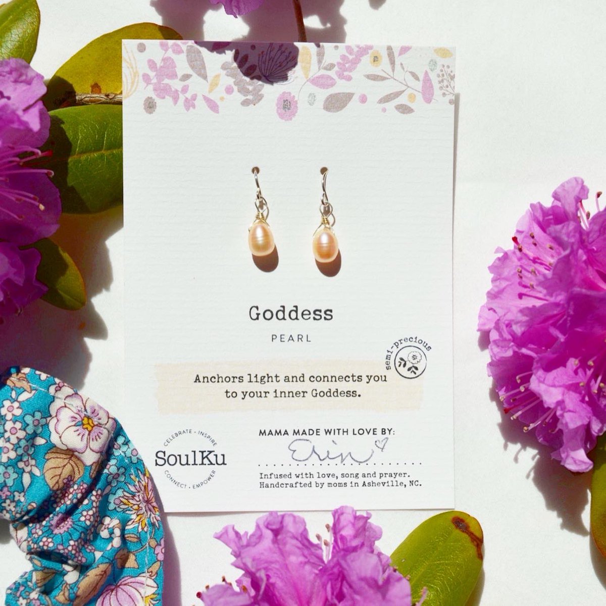 C4AC_'s tweet photo. check out https://t.co/G8C9Y1ayOB for jewelry that makes you look and feel your best and is handmade by mothers. They donated $30,000 last year to OpenDoors of Asheville to give children of poverty opportunities for education and enrichment 📖 https://t.co/TcGBKcHXFo