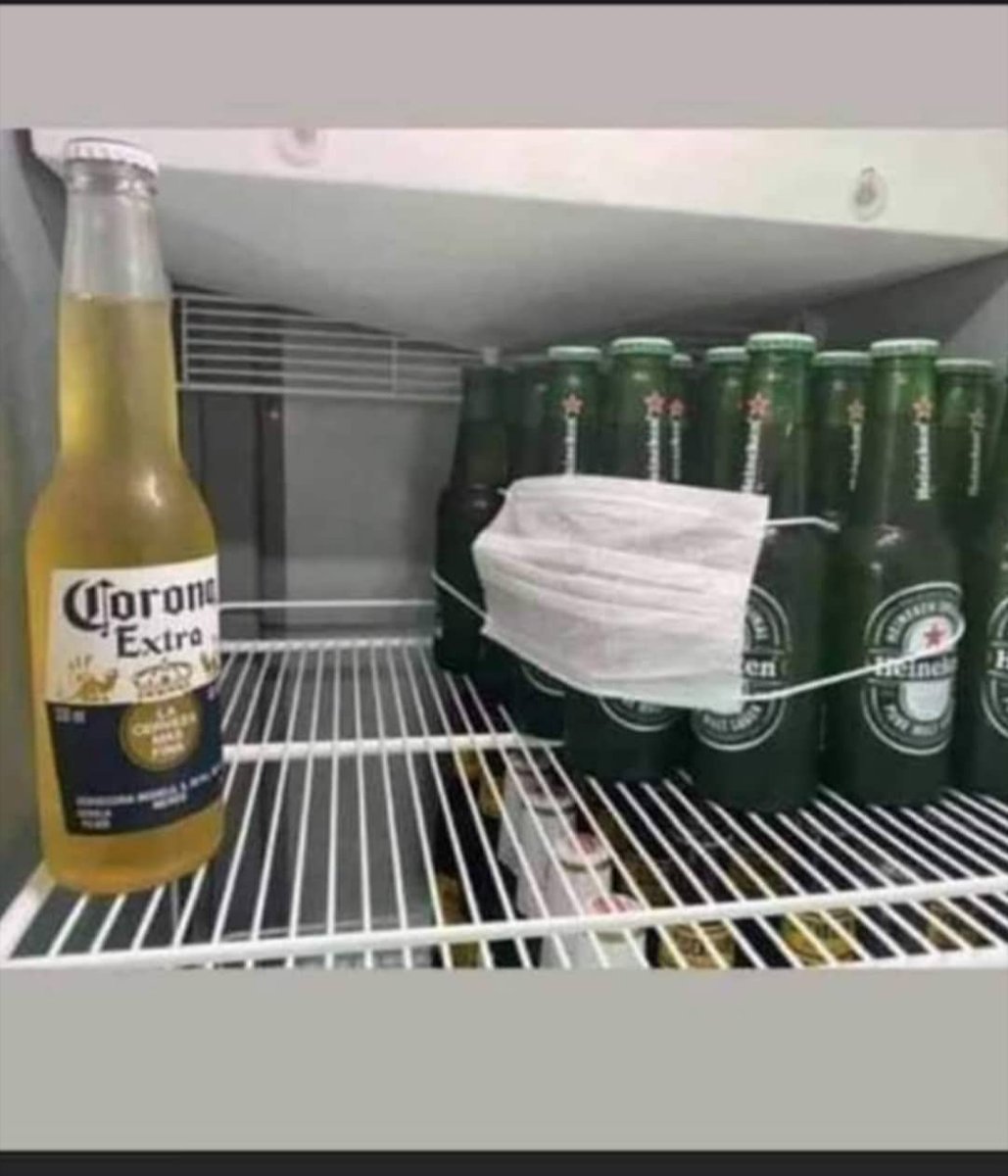 Llekamania_'s tweet photo. #Day13ofLockdown Don't forget to maintain social distance. 1m is the recommended distance 

#StayHomeSaveLives #StayAtHome #CoronavirusInSA #COVID19 #LockdownSA #KeaDrive #zimlockdown #Zimdrive #NamDrive https://t.co/ezwrs9X32U