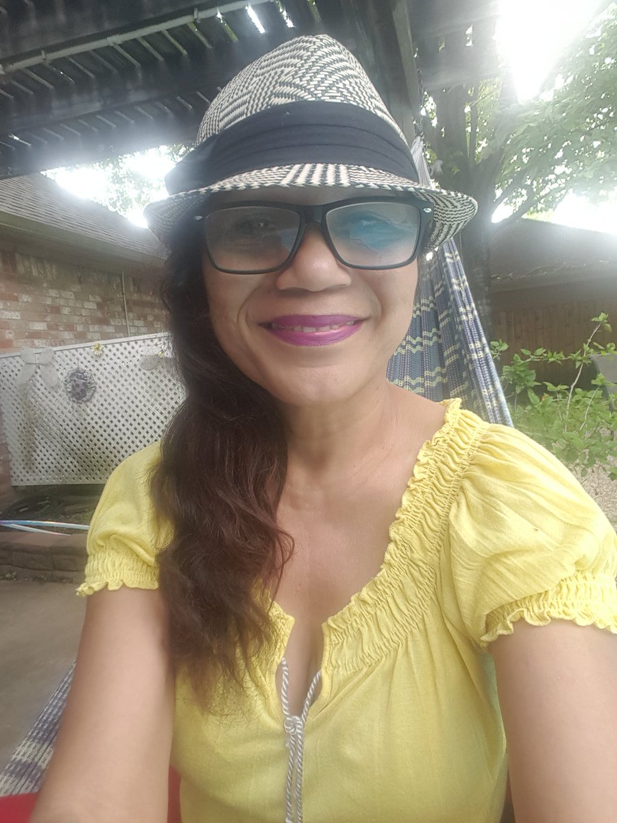 RauVida's tweet photo. @THS_Tigers #virtualTPP yellow for happy days! https://t.co/uvYB77UMeP