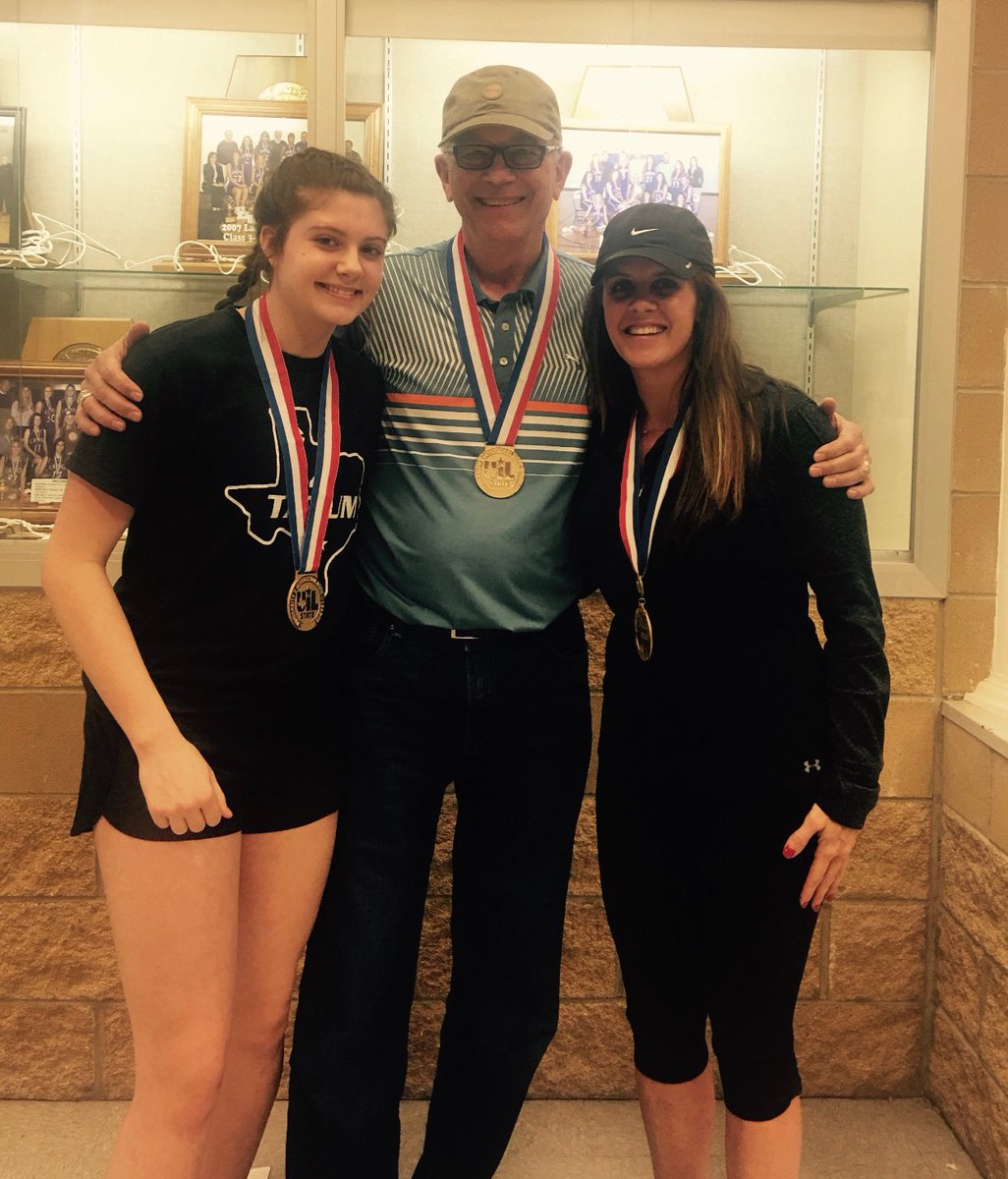 carterelaine12's tweet photo. Ever since I was a little girl I knew I wanted to be apart of Coach Lombards program! He taught me more about basketball and life than any other person! Thank you for everything💜 https://t.co/qN1ii56pji