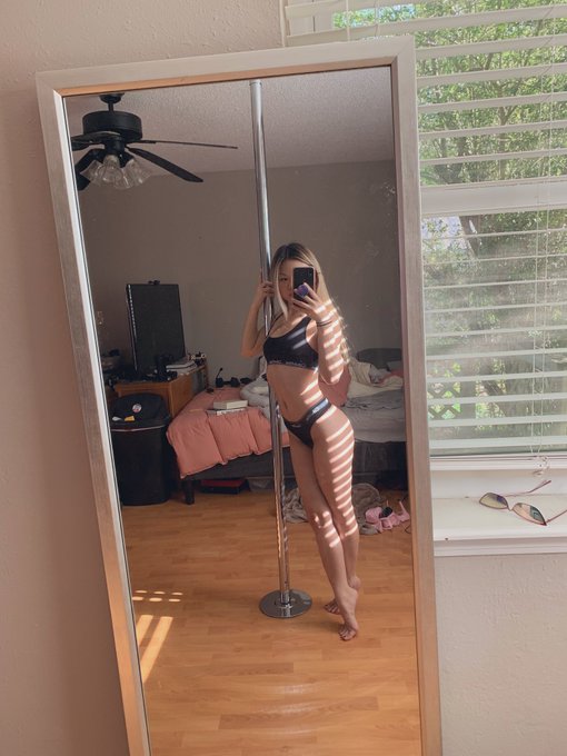 if u don&rsquo;t fuck me im going to scream https://t.co/9qdgkatZv7<a href="/tag/bgg"class="tags"><span>#bgg</span></a><a href="/tag/littleasians"class="tags"><span>#littleasians</span></a>