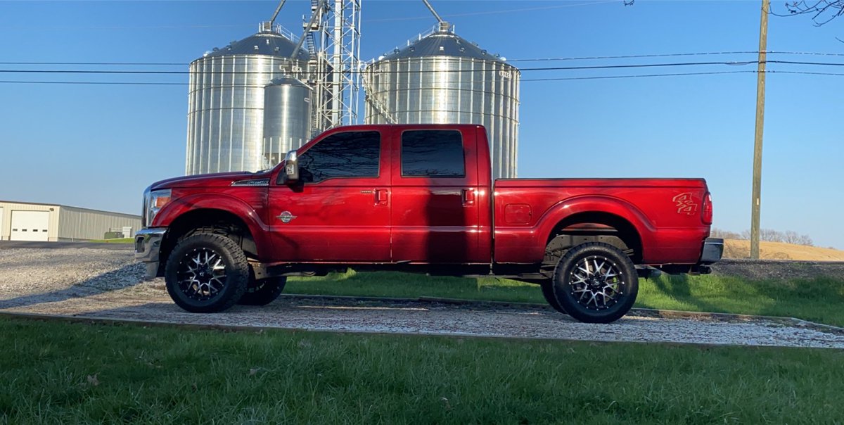 Grist__20's tweet photo. I am definitely loving my new truck! #ford https://t.co/H8svHzl8Ow