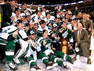 Tim_Kennedy13's tweet photo. Can’t believe it’s been 13 years since this moment. What a team, group of guys and characters! Go Green Go White! @MSU_Hockey
#GreenBombers #Getuponit https://t.co/BZPbHNTHVw