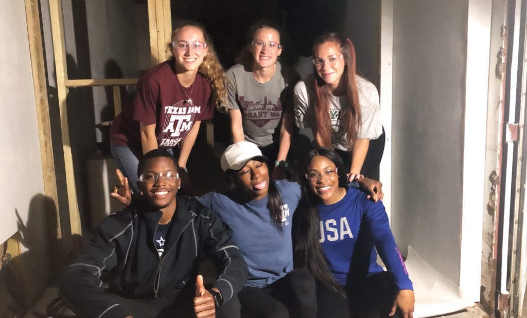 AggieAthletes's tweet photo. As we continue to celebrate our Aggie Athletes this week we want to highlight our Selfless Service efforts. Service is not just one of our core values it’s what makes us Aggies. We miss getting in the community and we appreciate your commitment to serve others.
#SECService #NSAD https://t.co/mGB2oHbaKf