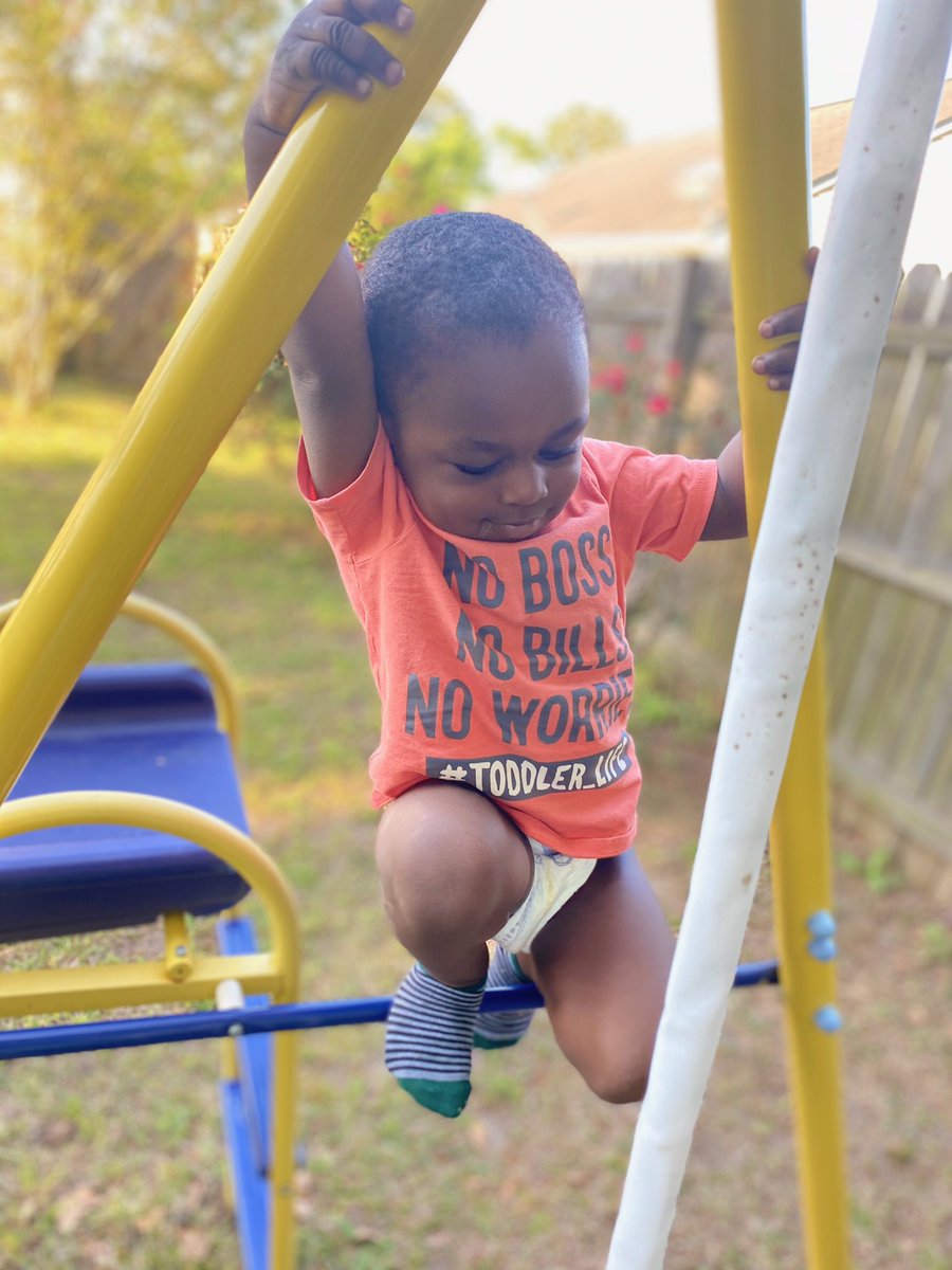 MsCanTrelle's tweet image. 8am because he’s had enough of this quarantine. #PracticingSocialDistancing He knows how to play alone. No one in this house gets dressed anymore.