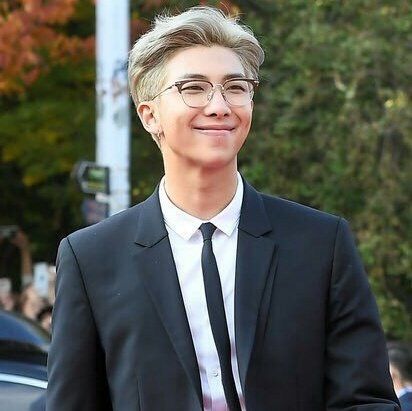 Not only is this Namjoon's birth flower, this is the President clematis and it's purple. It means noble heart and suits him so well.  @BTS_twt