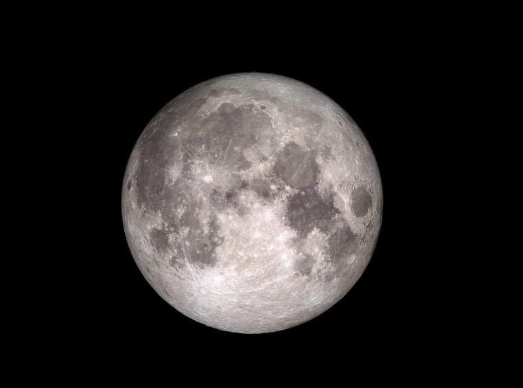 FrostScience's tweet photo. The biggest #Supermoon of 2020 will be visible tonight! The "Super Pink Moon" is named after a pink wildflower, Phlox subulata.🌕 Track how the phases of our Moon change in the night sky over time by using our latest #FrostScienceAtHome Activity Toolkit https://t.co/snwAIJ7E65 https://t.co/Dx3bVamxLr
