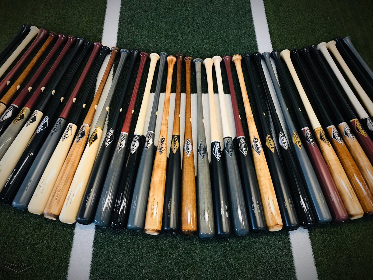 RitchieBats's tweet photo. Thank you going out to the Bronx Bombers! During these uncertain times, they not only gave us business but also free reign on these beauties. Meanwhile, they get to wait in baseballs most sought after locker room for their time to shine...hopefully sooner than later! #SHOWtime https://t.co/BI3mtdkT9b