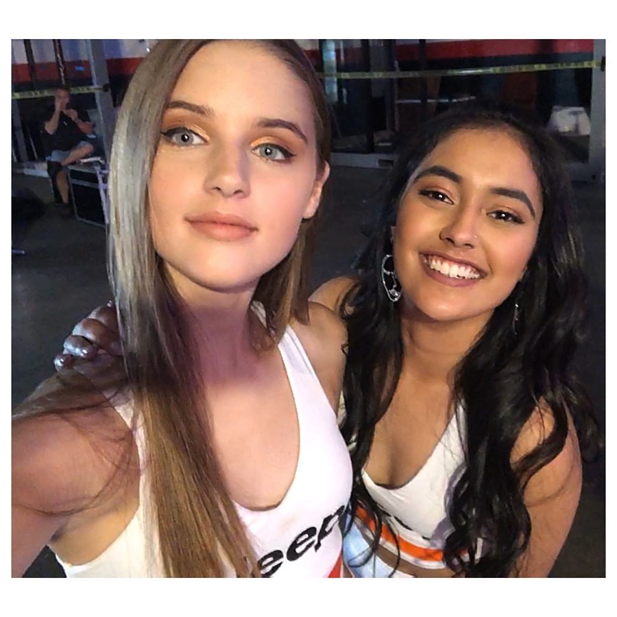 unitersupdate's tweet photo. Savannah e Shivani 🇦🇺🇮🇳 https://t.co/aaGKvtfZrs