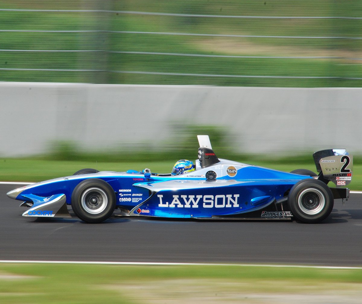 dokudempa's tweet photo. STAY HOMEでHDDをほじくってたら出てきたもの。2009年フォーミュラニッポンのLAWSON TEAM IMPUL.ブノワ・トレルイエ。
シャシーFN09ってこんなモッサリしてたっけ...すごく古く感じる。
#BenoitTreluyer #LawsonTeamImpul #IMPUL #FormulaNippon #FN09 #SuzukaCircuit https://t.co/0LNTN5vKGE
