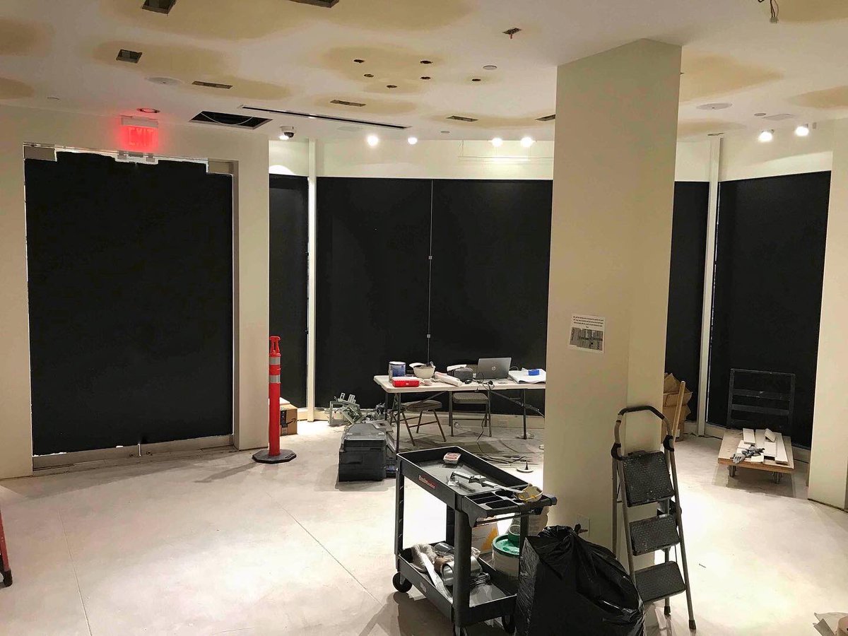 GreenroomsBuild's tweet photo. We are currently under construction on another retail location! This facelift will include fully custom ambient lighting, refined wall inserts, and modern furniture and display designs! This shop will bring visual merchandising to a whole new level. Stay tuned! 👷🏻‍♂️🛠🍁 #retail https://t.co/FoaSBm1HDa