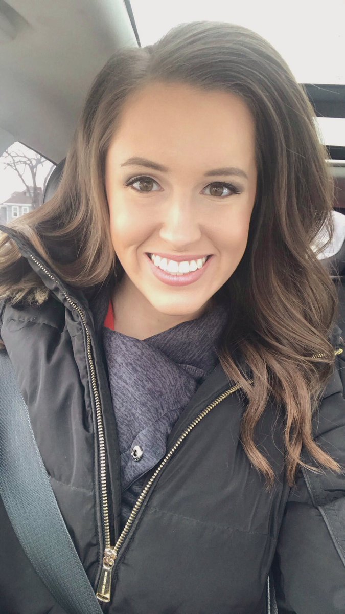 LydiaBlumeWX's tweet image. I keep wearing my winter coat (mainly out of habit) even though it’s been in the 50s 🙌🏼☀️

BUT NOW, there’s a big + long cool down coming, so who’s the real winner 🤣 #FalseSpring