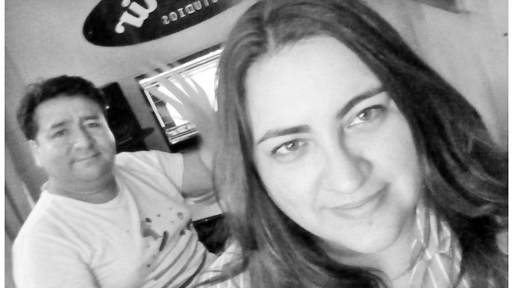 elidesi's tweet photo. Mientras millones descubren el #homeworking los creativos de #audio y #contenido para #medios sabemos muy bien lo que es desde hace décadas.
#voces #volife #voiceoverlife🎤🎤🎤 #neutralspanish #radio #tv #locucion #homestudio #trayectoria #experiencia #voiceactress #voicetalent https://t.co/PAEEKq3v8Y