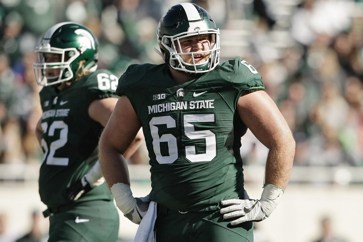 MMys1inski's tweet photo. Very excited and honored to receive an offer from Michigan State University! Thank you to coaches @CoachCKap, @Coach_Harris75, @Coach_mtucker and the rest of the @MSU_Football staff! ⚪️🟢 #GoGreen @BKHS_Football @BKHSAthletics @BlairRIVALS @tyjordan58 @Cassidy_Rob @AGhafir247 https://t.co/trRxHjNrBn