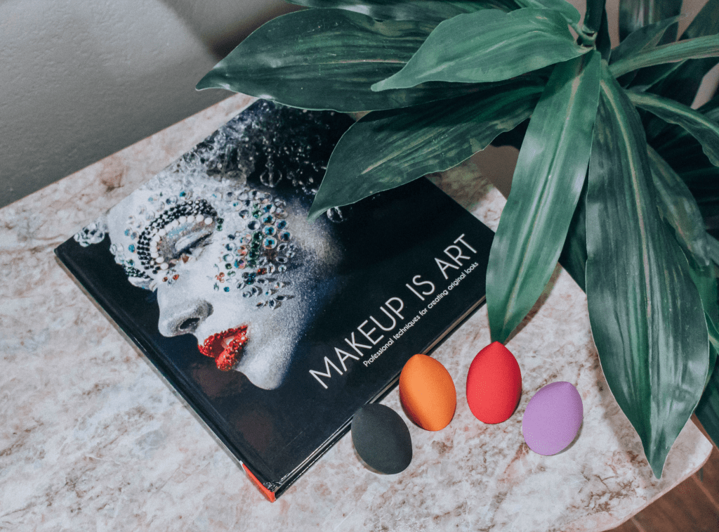 MustHeartStyle's tweet photo. Beauty Blender Dupe under $10 https://t.co/H4Qhoc8b8f https://t.co/8ruZl97iMQ
