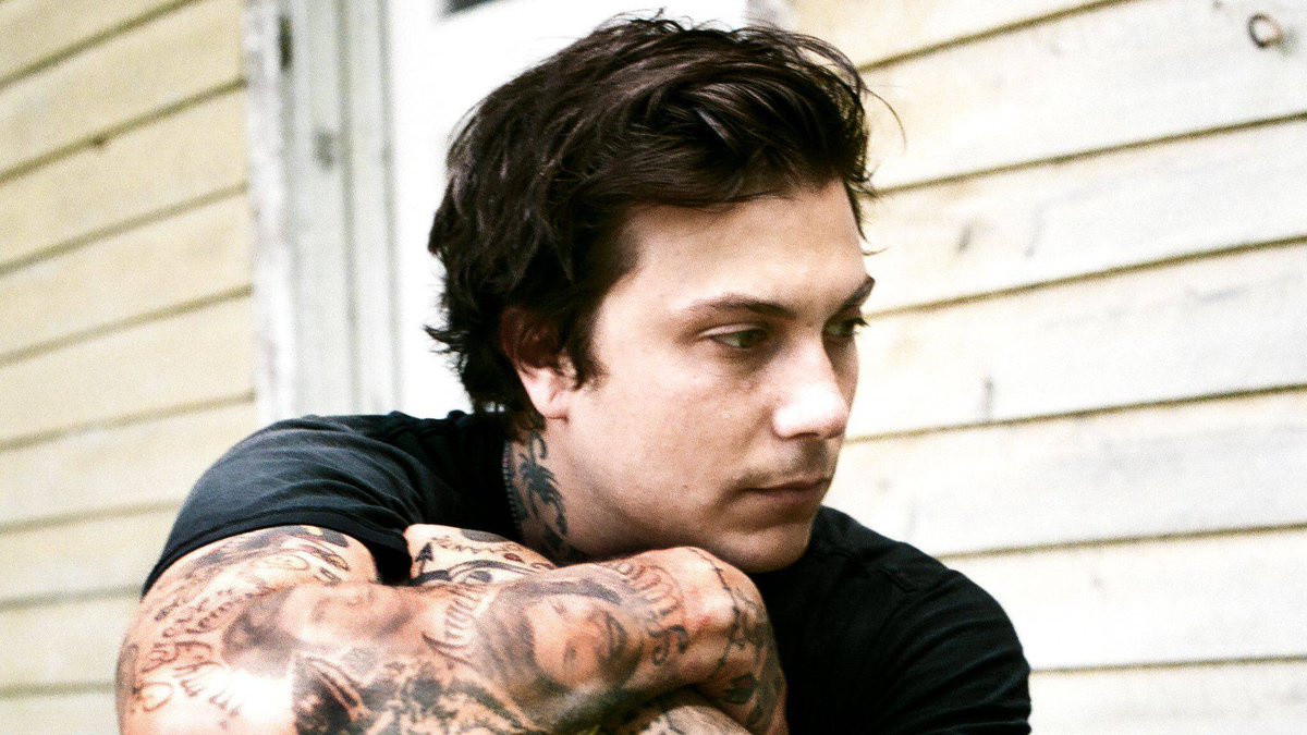 Frank pics to take my mind off of shit , a thread