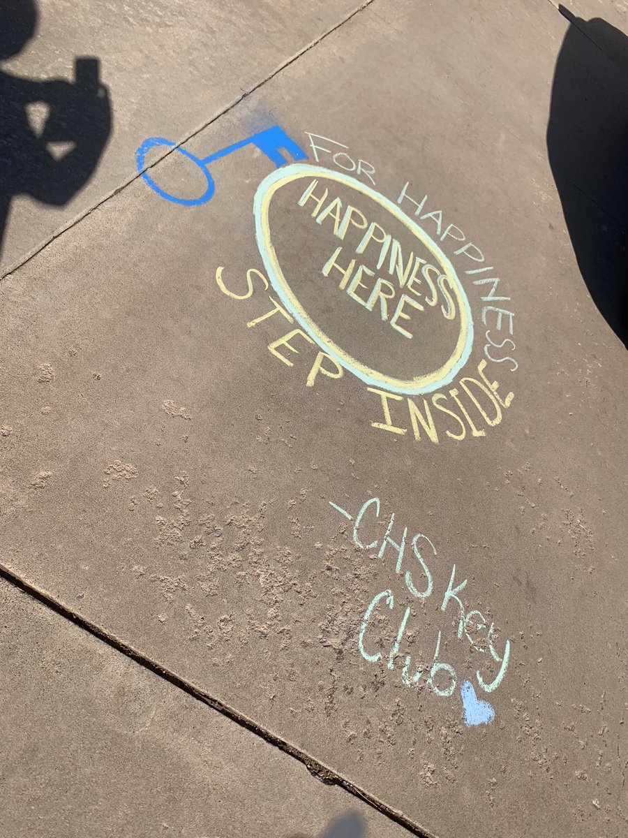 key_clinton's tweet photo. Spreading love and positivity to some of our teachers and staff! We miss y’all so much! It’s a great day to be a red tornado!🌪💓 #cpsreds #Clinton #keyclub https://t.co/gUnUeYI0Ud