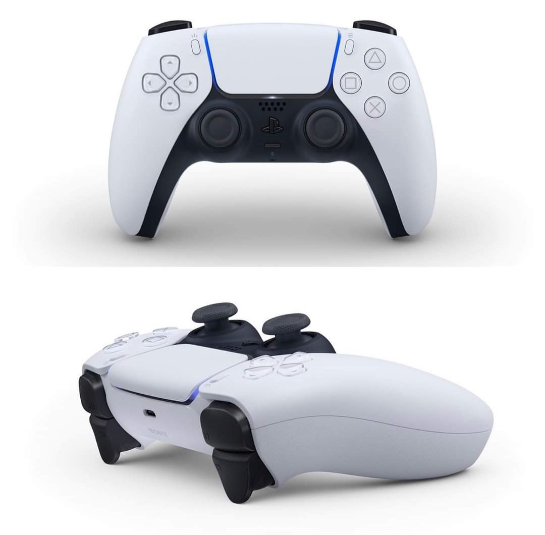 gregouz51's tweet photo. La manette de la Ps5 est de toute beauté, impossible je la casse 🙃🙃 #PlayStation5 https://t.co/9ldEOvXI5l