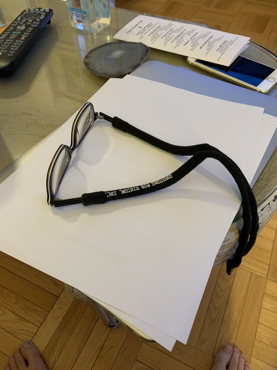 jtvfootanklemd's tweet photo. I realized a few weeks ago that most of the time when I touch my face itโs because Iโm fiddling with my glasses, and so Iโve resorted to this whenever I go out. Took me 42 years, but Iโm finally #thatcool. #COVID19 #FlattenTheCuve https://t.co/q3DIRIFxrp