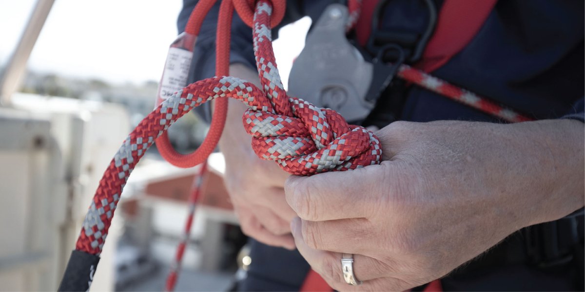 cmcpro_official's tweet photo. When itโs "knot business as usual," itโs a good time to brush up on essential skills like practicing knots https://t.co/U6hWokH4XY #cmcpro #cmcrescue #cmcpro_official #roperescue #ropeaccess #ropeaccesstech #firerescue #sar #searchandrescue #confinedspacerescue #trenchrescue https://t.co/Bgz4tQEsE8