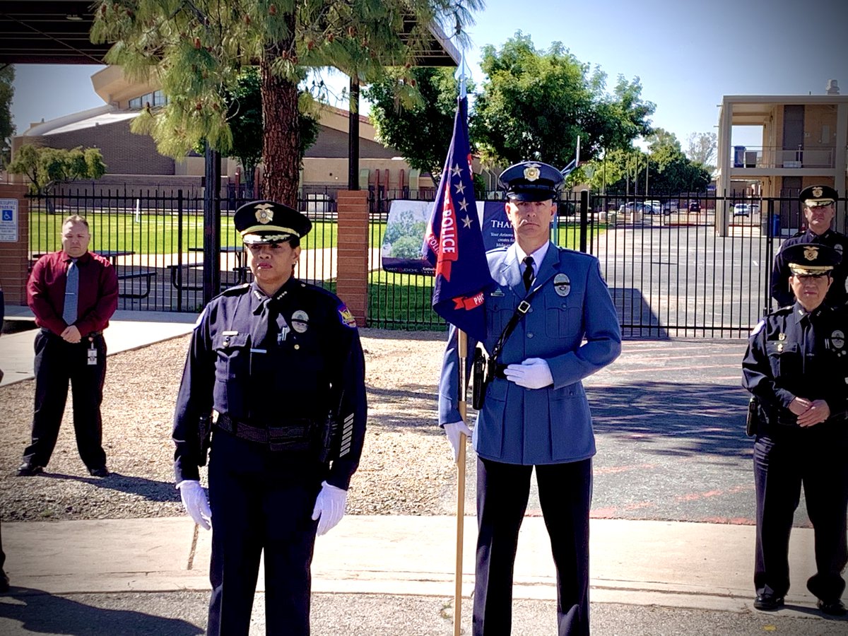 PhoenixPolice's tweet photo. Funeral, moment of silence to remember Commander Greg Carnicle. Video recap of today's tributes: https://t.co/Cwkwdfg9qb #RIPGregCarnicle https://t.co/cO7vZnh42x