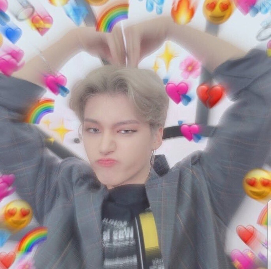 atzaura's tweet photo. @ATEEZofficial congrats 💋💘💝💖💗💓💞💕💌❣💔❤🧡💛💚💙💜🖤💟 https://t.co/Lk2vOOqcJJ