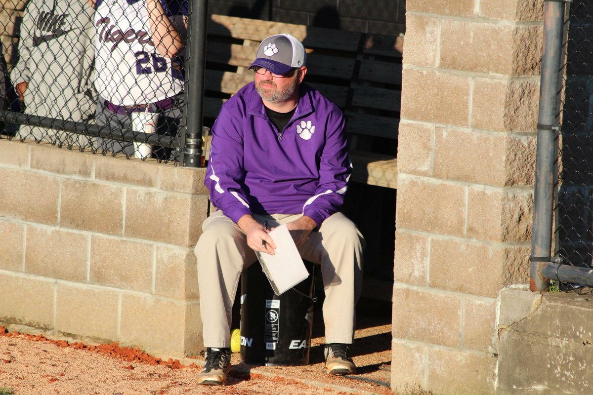 coachdoles's tweet photo. Missing my players and the game!!! If you played for me or coached with me share a memory hopefully with a picture! https://t.co/L9Bj8xmSTz