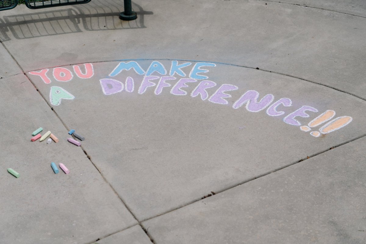 These colorful chalk art messages greeted our employees today. Thank you to our #healthcareheroes for your commitment to protecting our patients and each other from #COVID19. #WorldHealthDay #endcancer