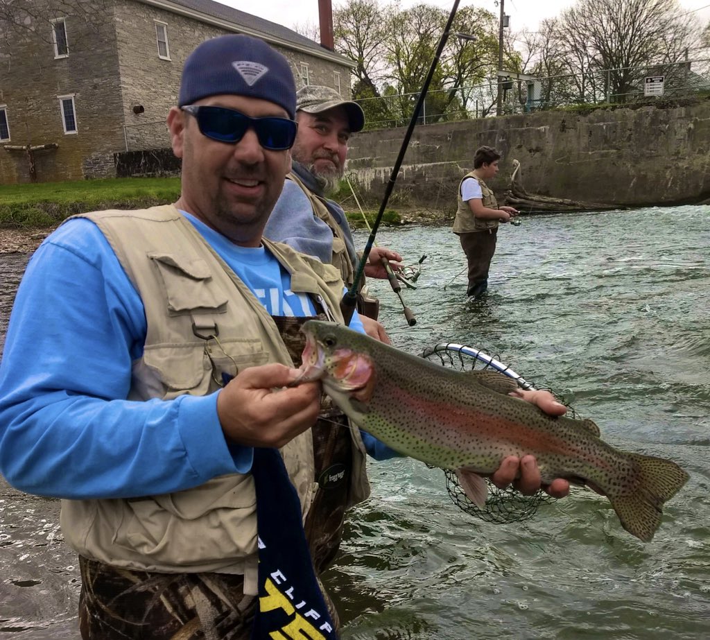 CoachLack's tweet photo. Nice day to go fishin! Ran into this “submarine” which helped make it a great day 🎣 https://t.co/kvEBXN289p
