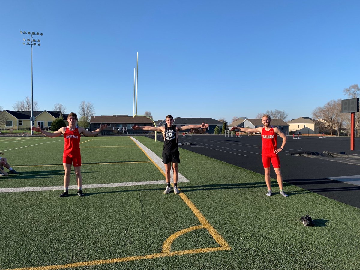 Social distancing!  800s and 400s on their own!  2:10, 2:08, 2:02!  Go cards!!!