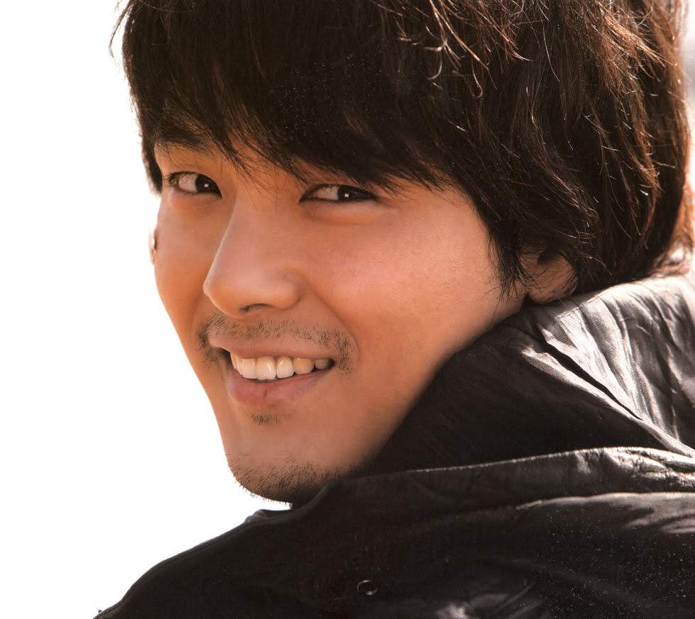 sakuraK48's tweet image. Happy Yongha Day!!*^^*
おめでとうヨンハ～🎉✨😆✨🎊
#48day #パクヨンハ #parkyongha