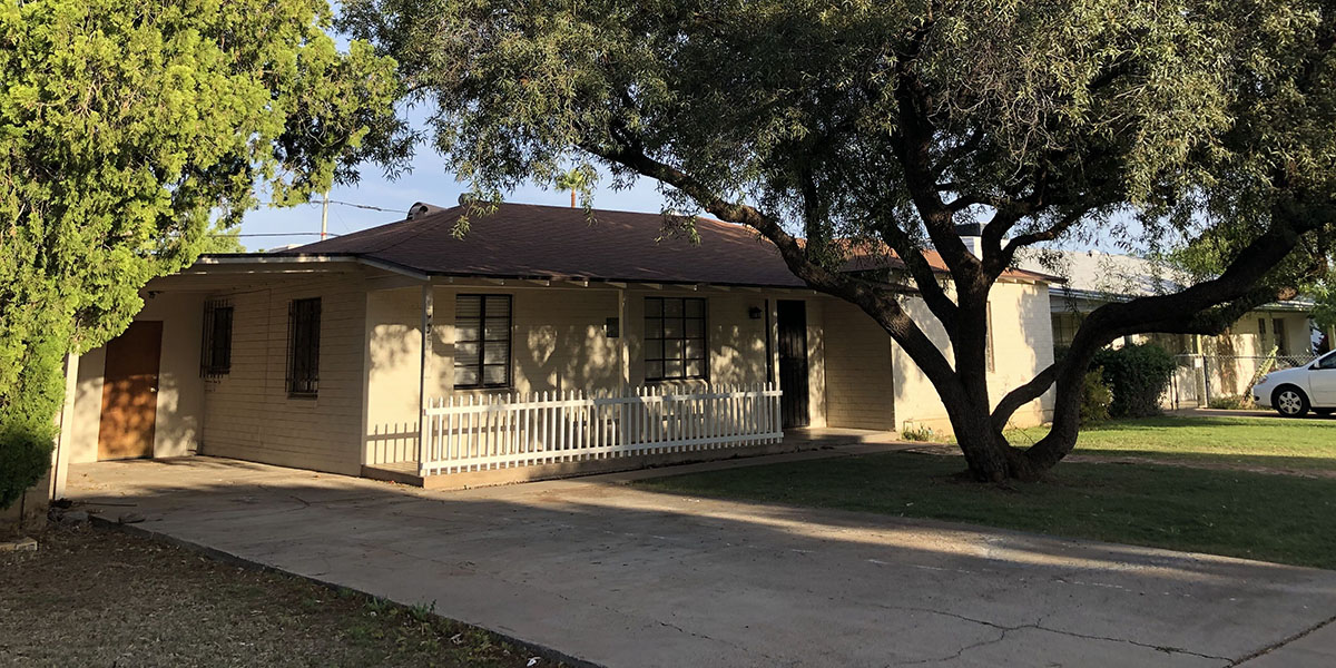 QuickCashDeals's tweet photo. 🌝 Vacant 3/2 at 19th Ave &amp; Osborn 🌝 - https://t.co/J9JEhfnajq https://t.co/x85VPUHCwS