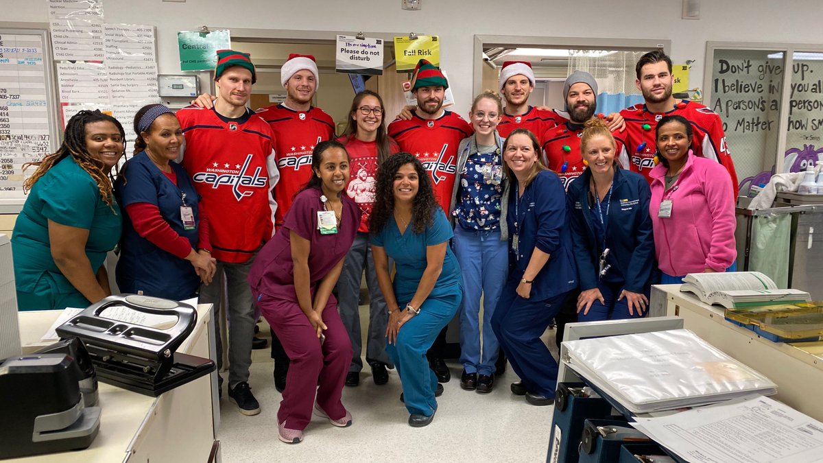 JohnCarlson74's tweet photo. Thanks to all the courageous health professionals who are doing everything they can to help us! #WorldHealthDay #HealthCareHeroes https://t.co/LNGmEJWRPJ