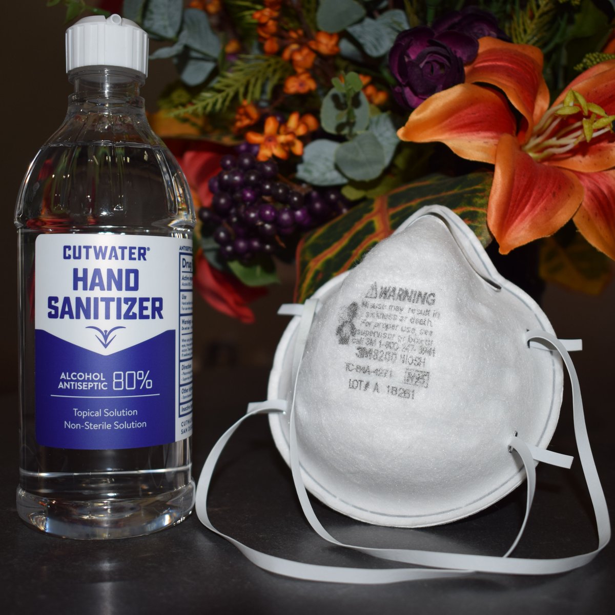 SDPOA's tweet photo. The SDPOA would like to give a warm thank you to Cutwater Spirits and D6 Councilmember Chris Cate for their support! Cutwater Spirits donated over 400 bottles of Hand Sanitizer to our members. This effort helps to ensure the POA staff and SDPD officers remain healthy and safe. https://t.co/nqiY9oaEG0