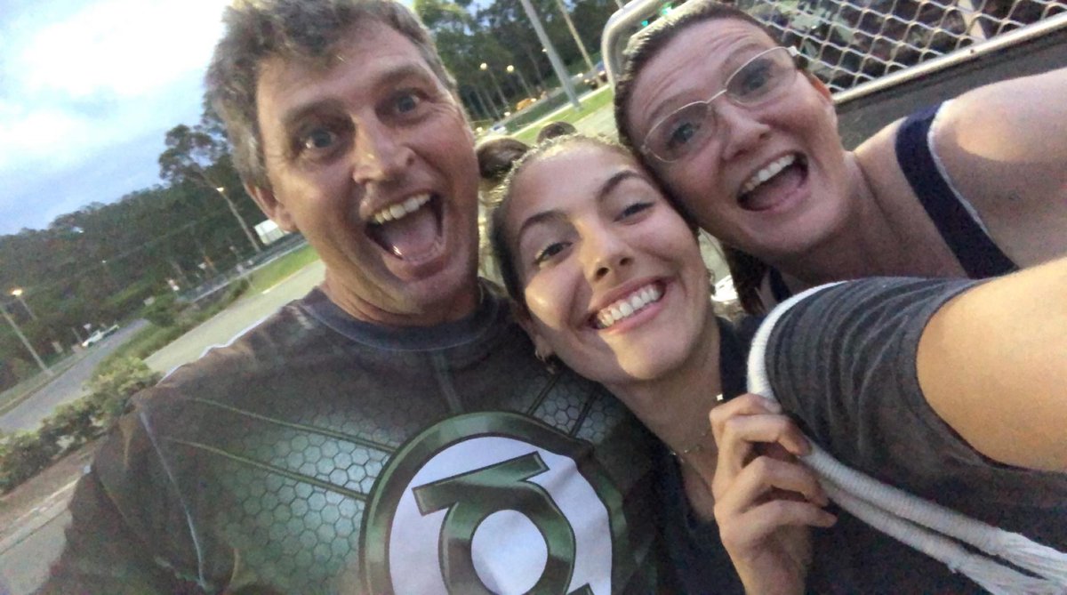 ActorANTONIA's tweet photo. All professionals in the film, television, entertainment and arts world, join the challenge to post a photo of you in your job. Just a picture, no description. Flood social media with our profession.
#DontLetFreelancersFallThroughTheCracks
#NoWorkerLeftBehind
#WageSubsidyForAll https://t.co/Dp3ngkgfYF