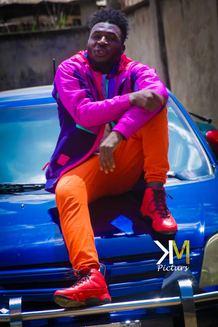 LToneface's tweet image. All eyes on me like Corona virus 😷😷😷