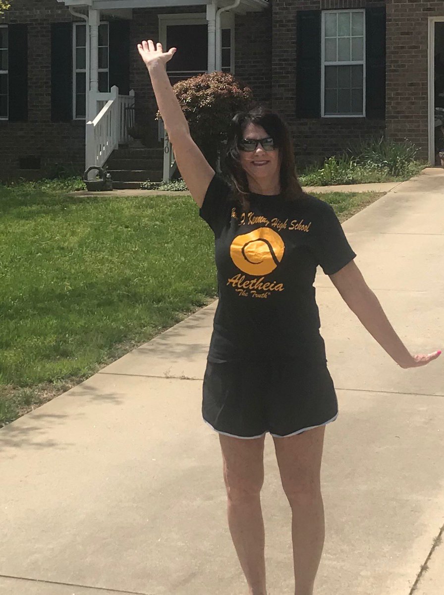 JFKennedyHS's tweet photo. Ms. Smith proudly represents her house of Aletheia while working from home today!! #onlinespiritweek #aletheia https://t.co/HZxWEBkMsN