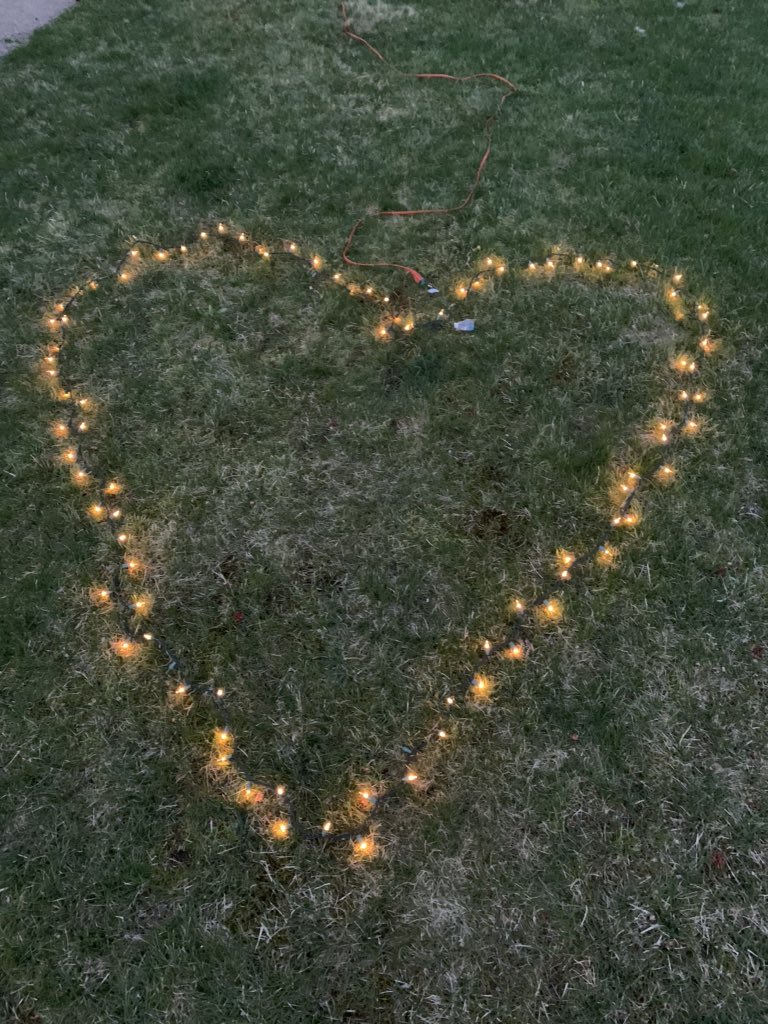 Light it up for #Pittsburgh our first responders! 💙