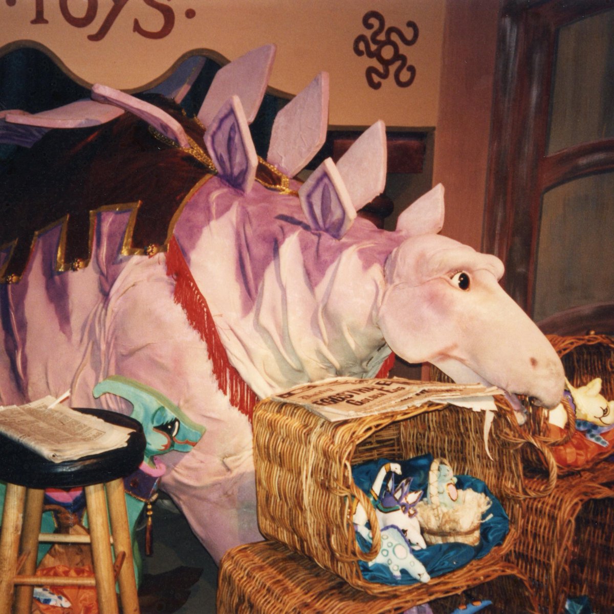 knotts's tweet photo. In April 1995, Knott's introduced the Dinosaur EGGventure "The Search for the Golden Egg" maze located in the Wilderness Dance Hall in Ghost Town. A 4,500-sq-foot attraction designed by Knott's art directors Kathryn White, Scott Auerbach, and Todd Faux. #TodayInHistory #Knotts100 https://t.co/wzI562NG7k