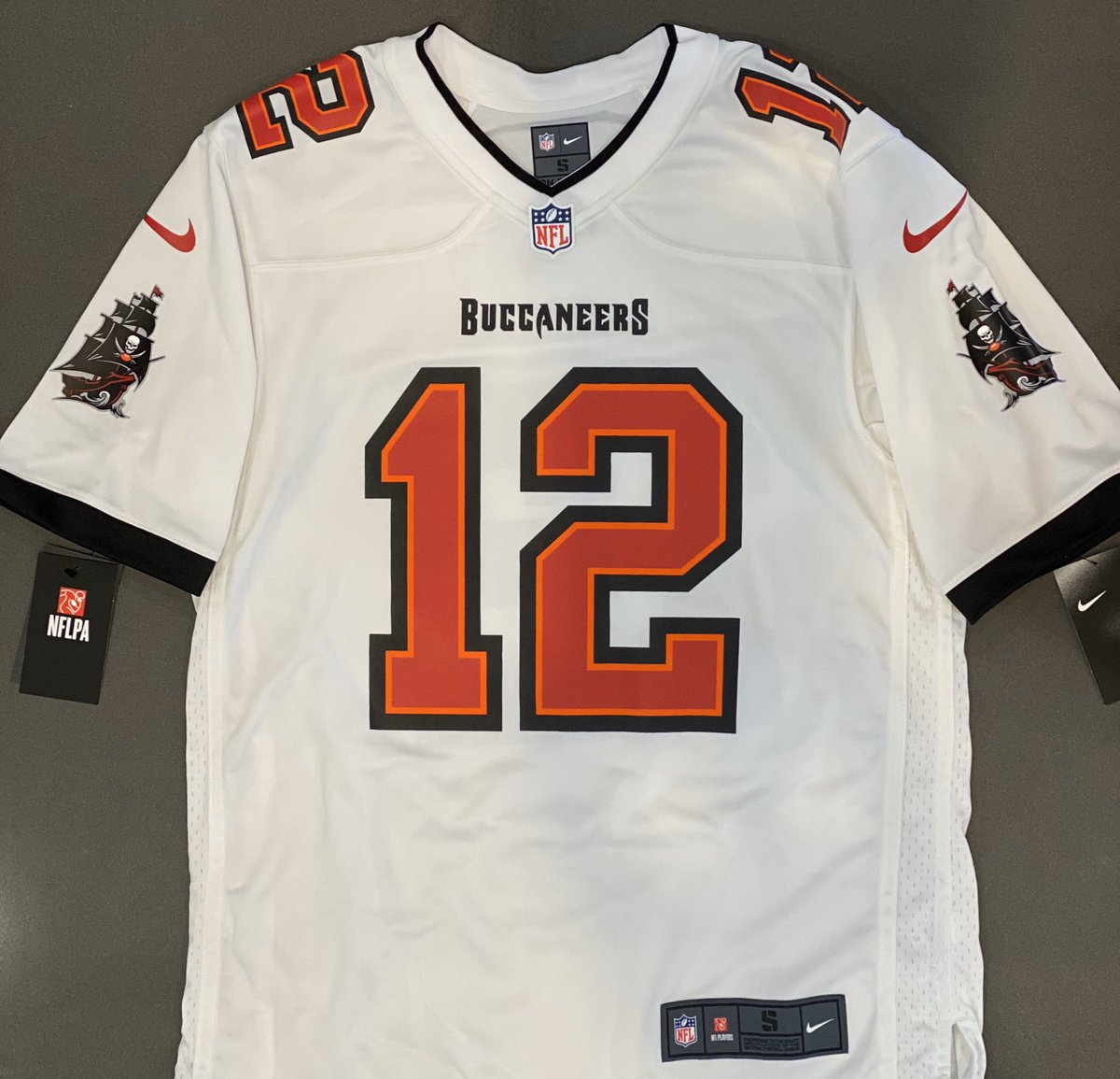 white buccaneers jersey