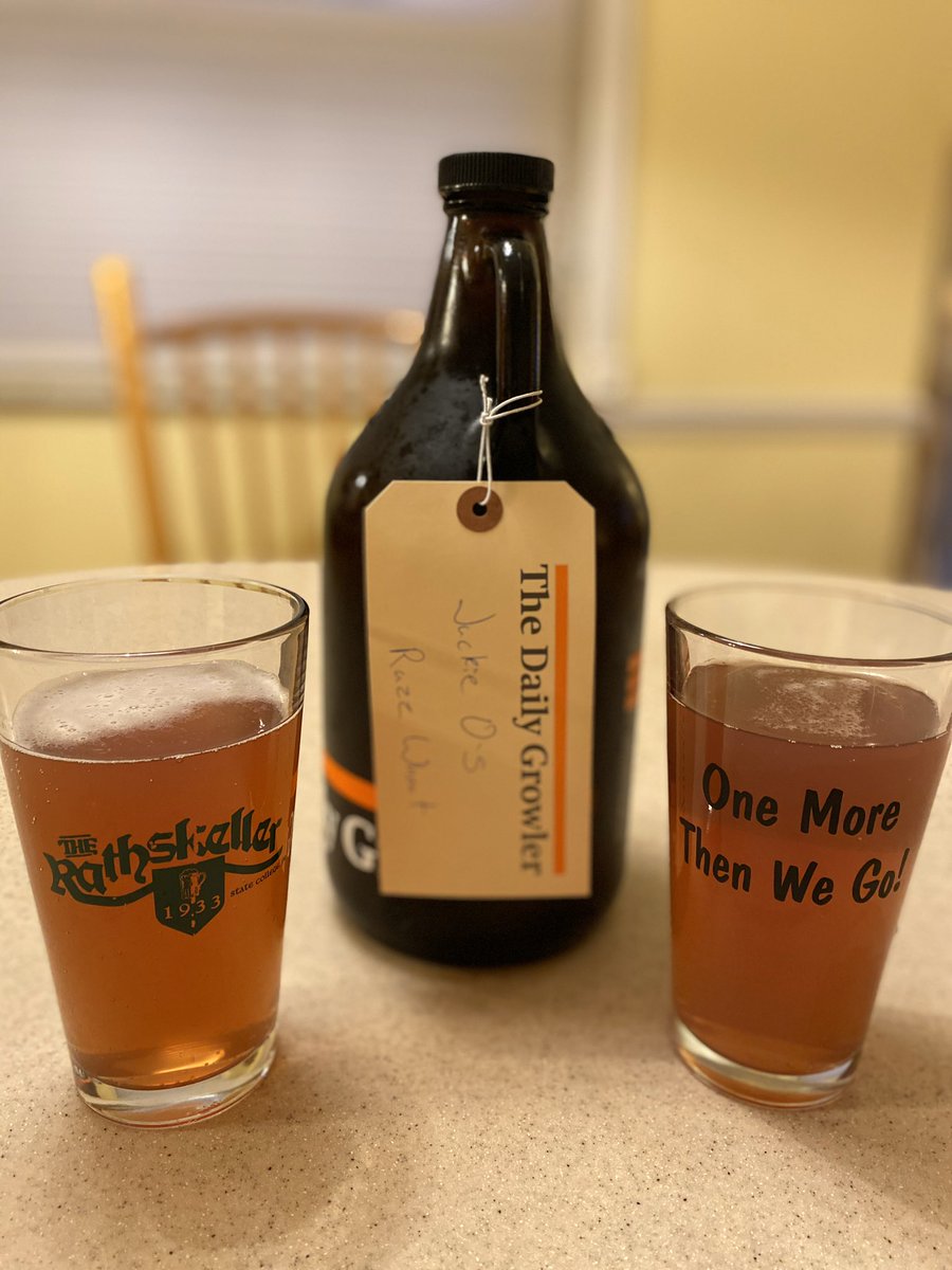 #NationalBeerDay <a href="/tansky_barb/">BarbTansky</a> <a href="/tdg_powell/">Daily Growler Powell</a> <a href="/JackieosBrewery/">Jackie O's Brewery</a>