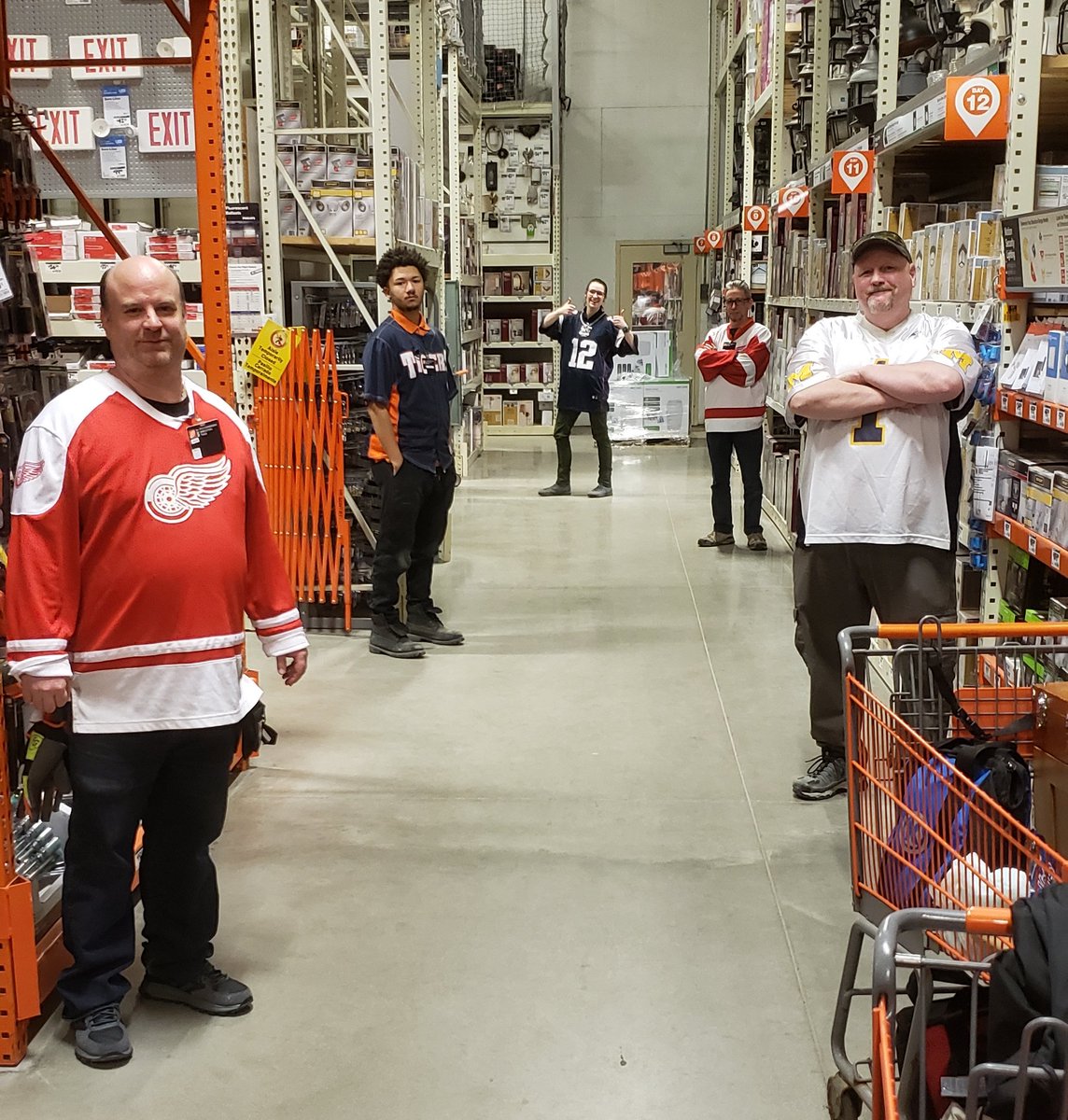 Day 2!!!! Night MET Team A sporting their favorite jerseys while still practicing safe social distancing!!! #MWSpringSpiritWeek #JerseyDay #D33 <a href="/DEM33RGP/">Ron Gomes-Petrach</a> <a href="/RoWilliams1/">Rocky Williams</a> @XKerrigan