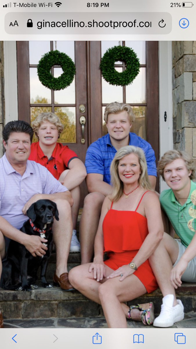 terriharofbells's tweet photo. Thank you to our awesome neighbor, and incredible photographer, Gina Vogan Cellino. We love our photos! #porchproject2020 #family https://t.co/5PEke38vce