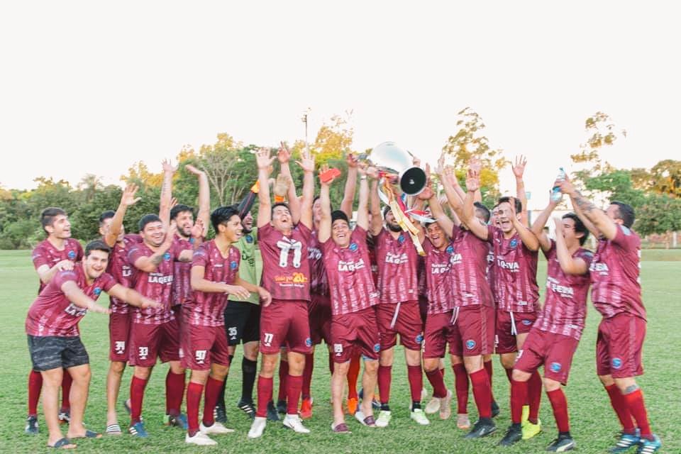 SE EXTRAÑA LA PELOTA, A LOS AMIGOS, LOS SABADOS DE COMPLEJO  ⚽🏃
Cuídate! Cuida de los tuyos! 
No salgas! 
Así podremos volver a festejar campeonatos, asados como antes y que no falte Ninguno! 
#NoSalgasdeTuCasa