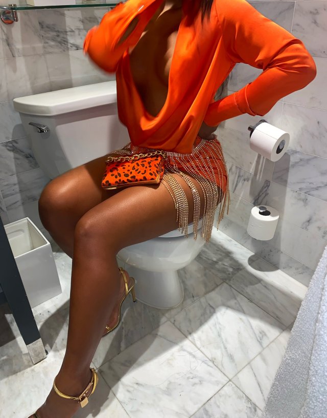 AboutGals tweet media