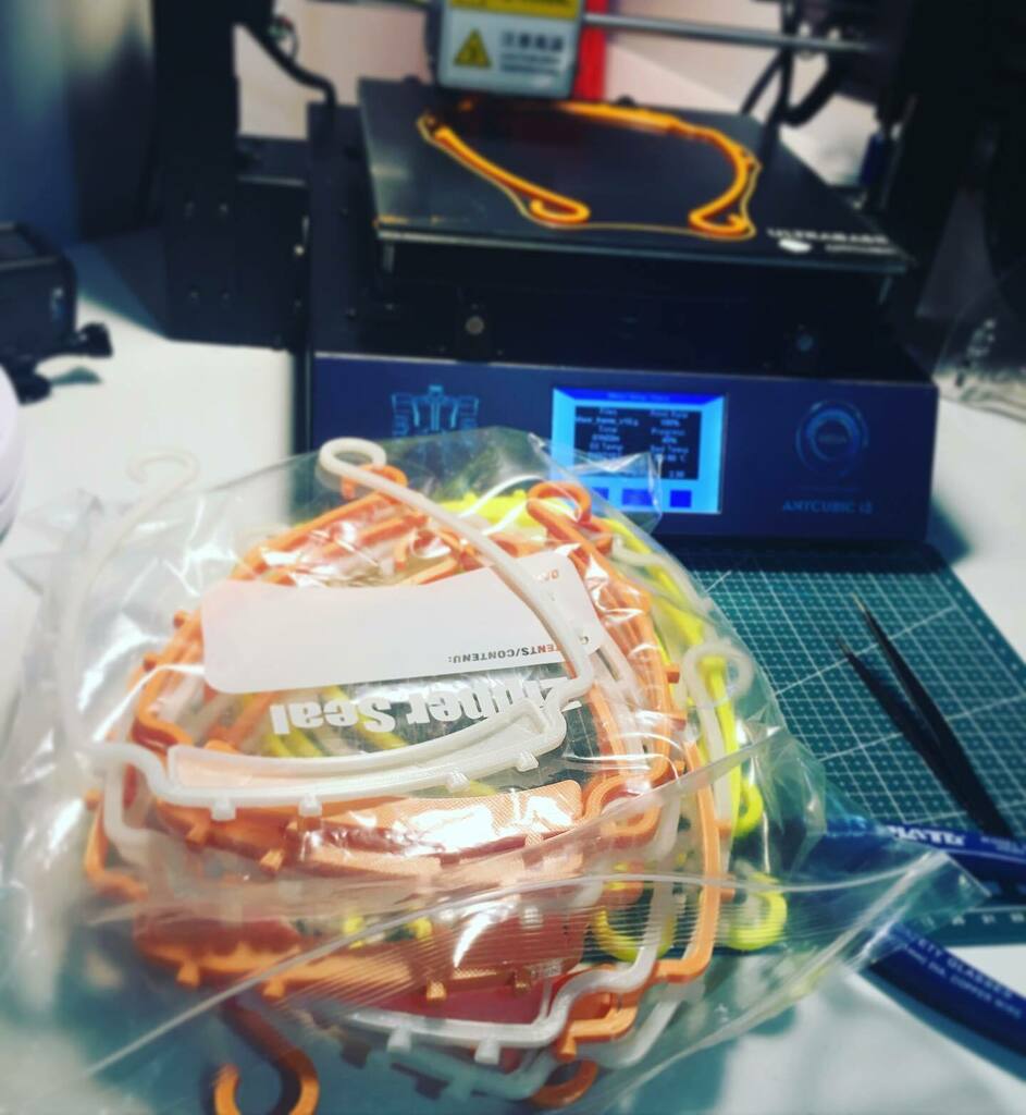 MKmeOrg's tweet photo. More 3D printed shield frames to another local pharmacy today ๐ท๐ฅฝ #covid #ppe #masks4docs #faceshield https://t.co/3HDrjZEaeH https://t.co/LYUuCtlx05