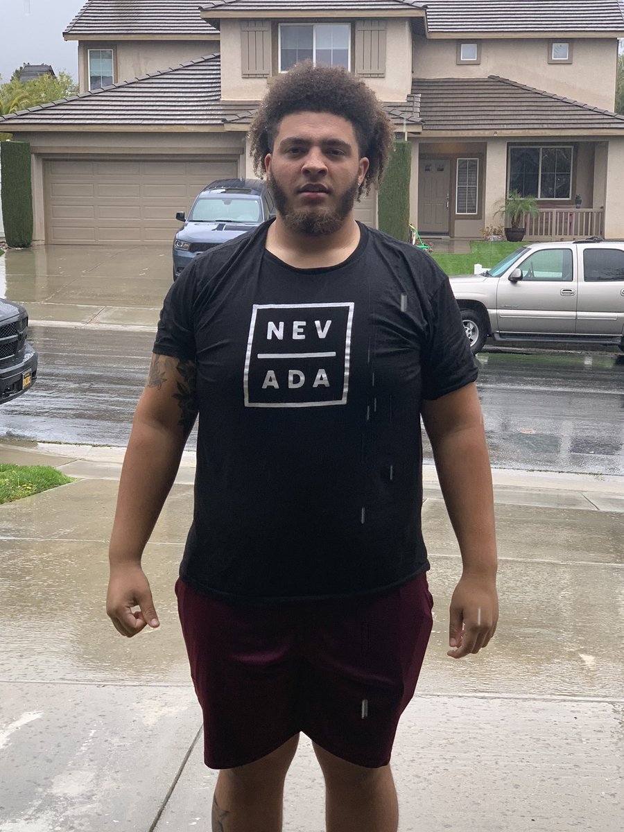 Dvious300's tweet photo. You can doubt whatever you want, but you can NEVER DOUBT his will to work!!!  Pouring rain and he just got back from his run!!!  This MAN is on it EVERY DAY RAIN OR SHINE!  THAT, my friends, is how CHAMPIONS ARE MADE!!! https://t.co/y8aLtifrHk