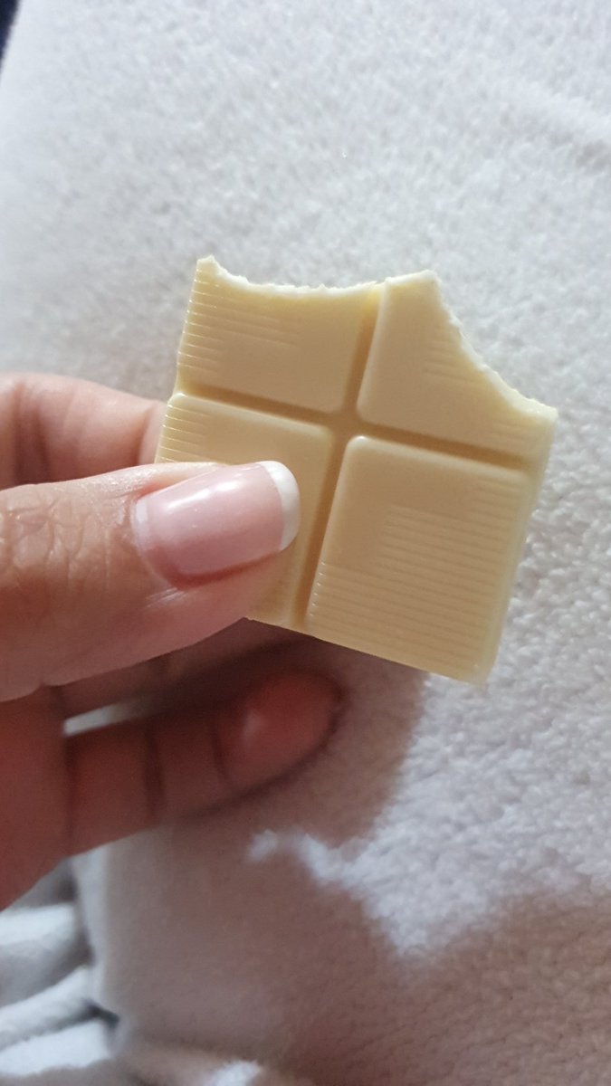 psicogaby's tweet photo. Gracias #Frada por favor concedido 😋😋 (❤ eterno al chocolate blanco) https://t.co/z419iipmgN